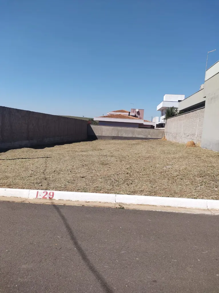 Lote 324m²